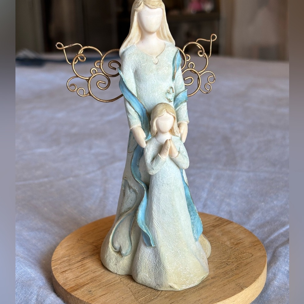 Florentine Angels: Angel with little girl